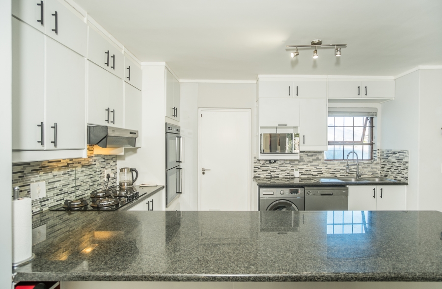 3 Bedroom Property for Sale in Kommetjie Western Cape